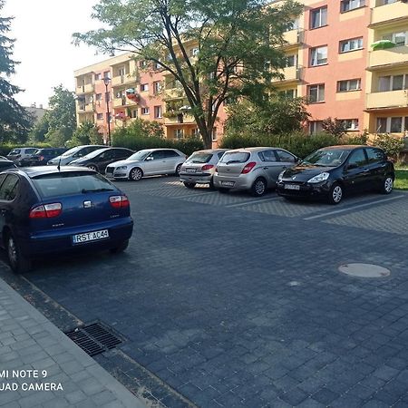 Apartament Na Parterze Stalowa Wola Kültér fotó