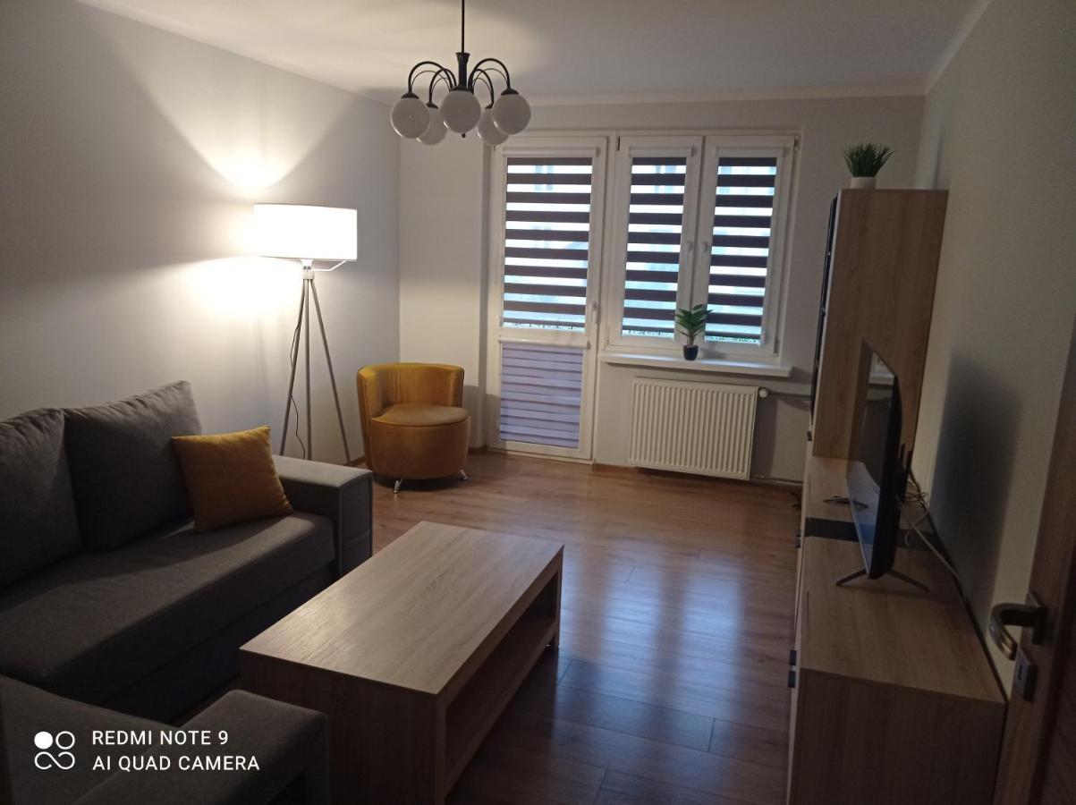 Apartament Na Parterze Stalowa Wola Kültér fotó
